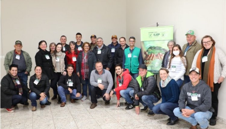 Pais e filhos iniciam integração no Programa Herdeiros do Campo da Copacol 