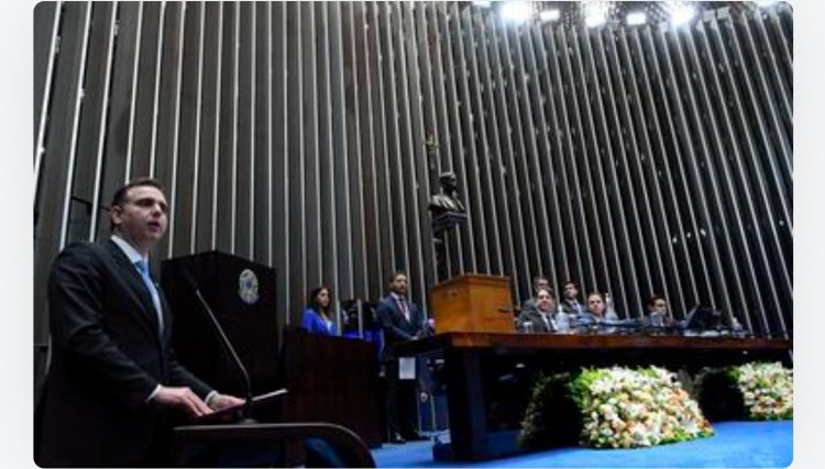Rodrigo Pacheco foi reeleito presidente do Senado