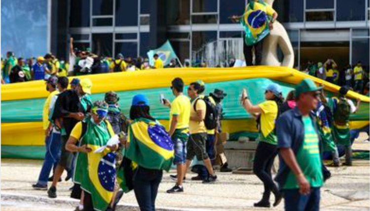 STF tem maioria para tornar réus mais 245 denunciados por ato golpista